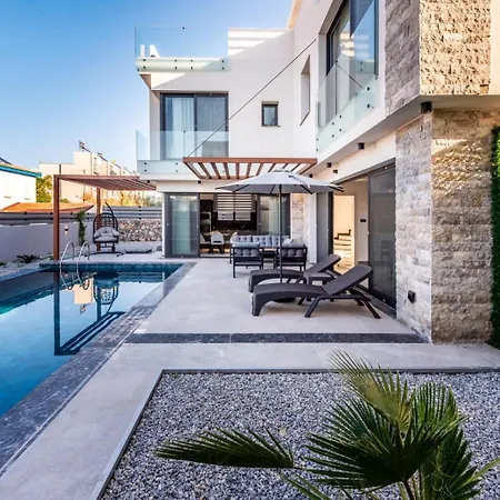 Royal Villa
