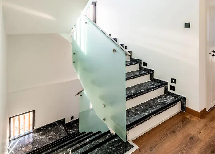 Royal * Κερύνεια